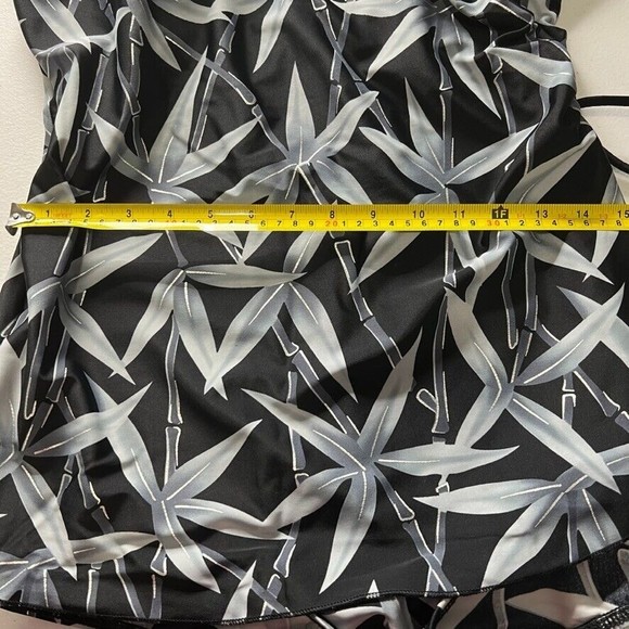 NWOT Retail $119 T.H.E. Women's swimsuit, front skirt, Bamboo Print, size XL - Picture 16 of 16